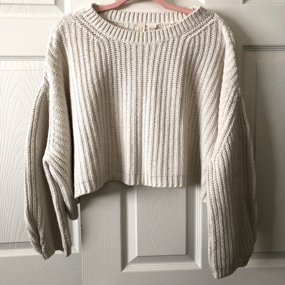Moth Cropped Chunky Knit Sweater in Cream